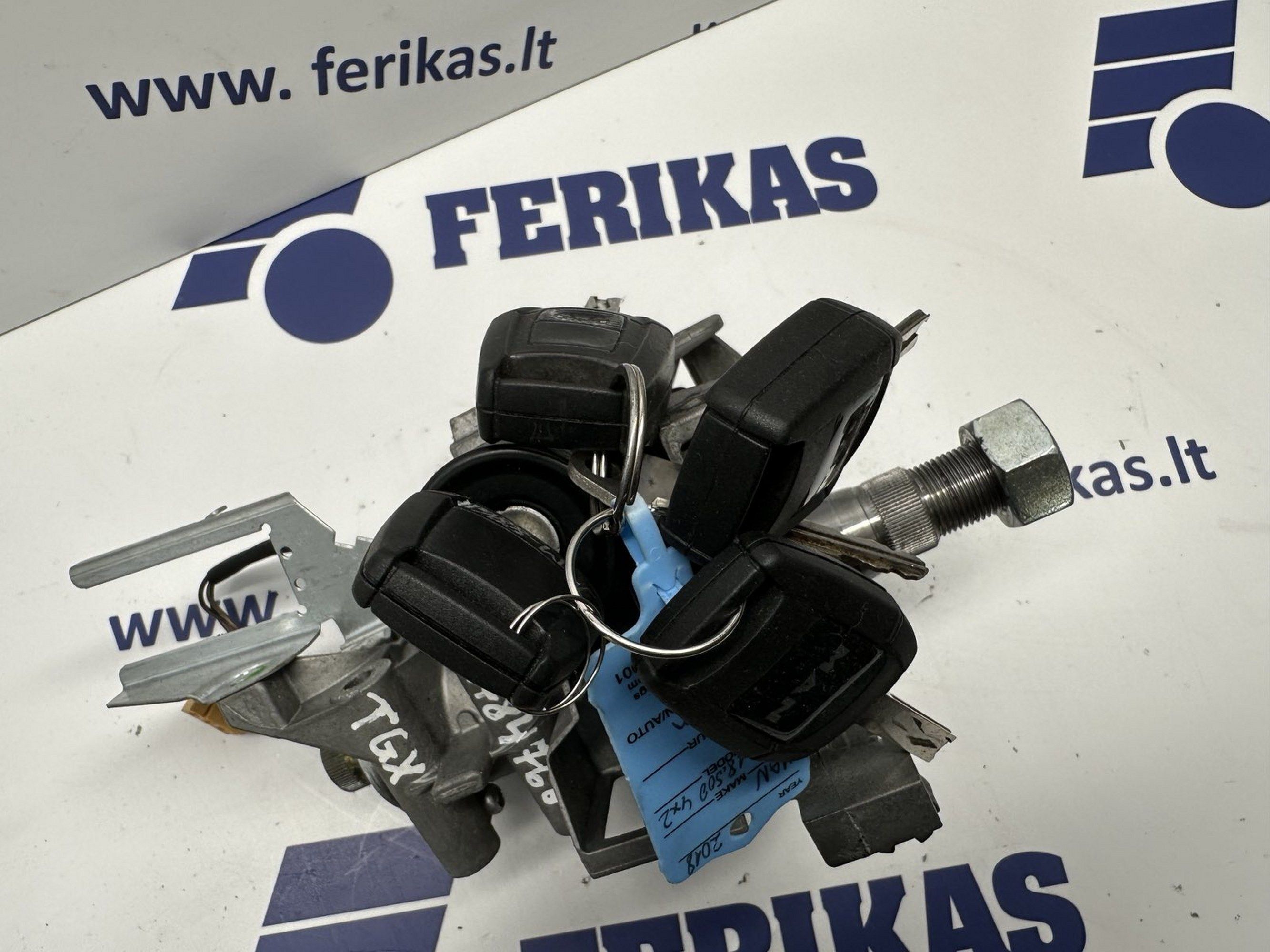 MAN TGX EURO 6 ignition lock with keys – fast UK delivery