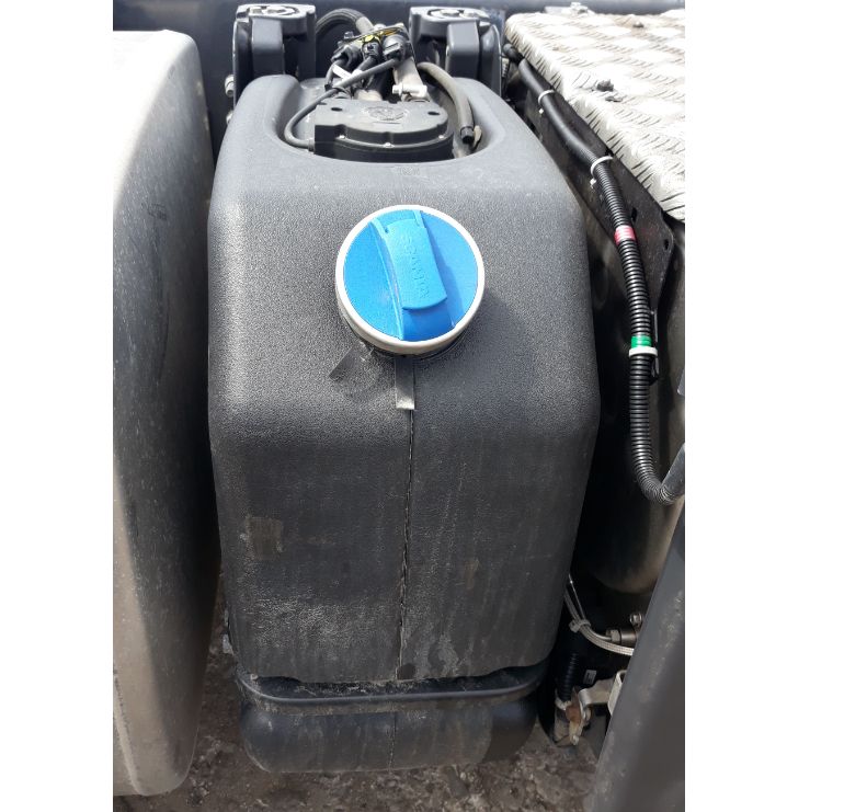 Scania R / G EURO 6 AdBlue tank with mounting brackets – Fast UK