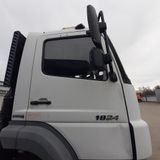 MB axor 1824  durys dešinės pusės