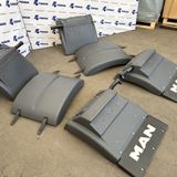 MAN originalt sett med bakre skjermer - 81664106599, 81664206012, 81664206015, 81664206032, 81664206033, 81252606152